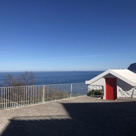 Villa Casa Del Mar- Wonderfull Sea Views & Swimming Pool à Ponta Delgada  Extérieur photo