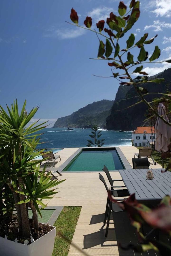 Villa Casa Del Mar- Wonderfull Sea Views & Swimming Pool à Ponta Delgada  Extérieur photo