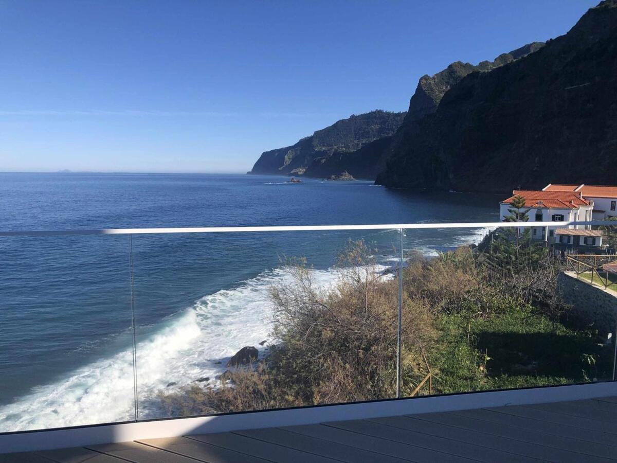 Villa Casa Del Mar- Wonderfull Sea Views & Swimming Pool à Ponta Delgada  Extérieur photo